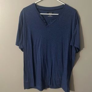 Like new button down v neck alfani men’s t shirt